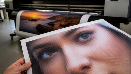 Why Do Custom Graphics Look Pixelated Online?