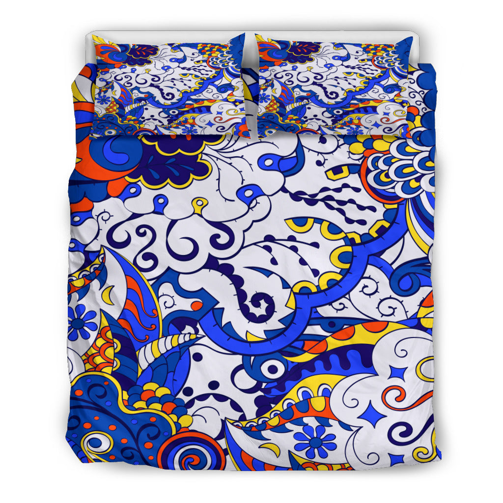 Blue White Ornamental Design bedding Set