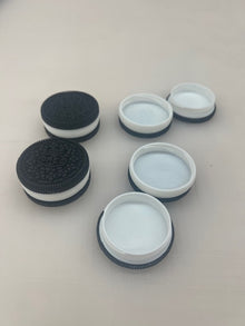 3D printed small cookie sized STOREO storage container