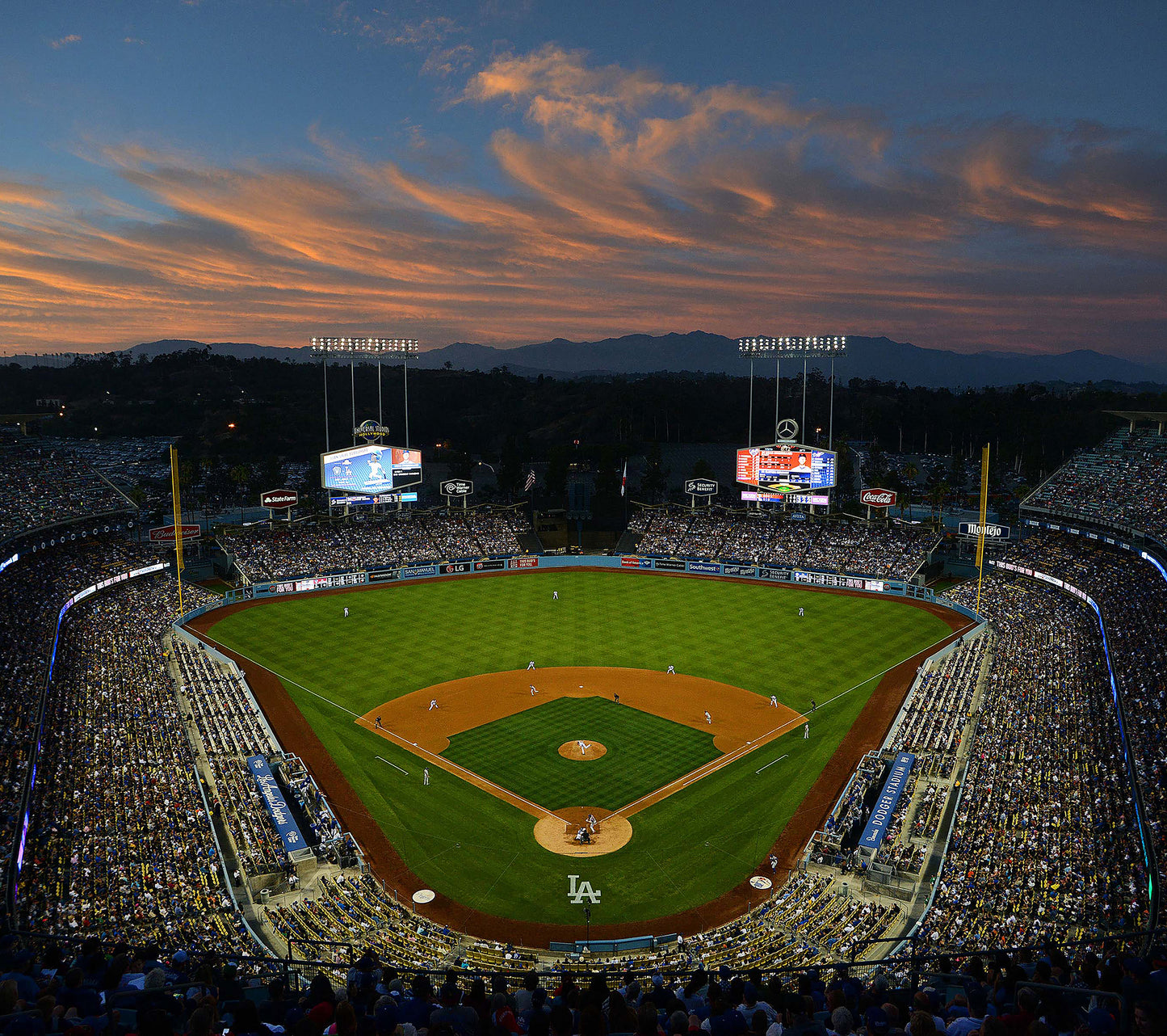 Dodgers Stadium at Night Baseball Diamond Field Wallpaper