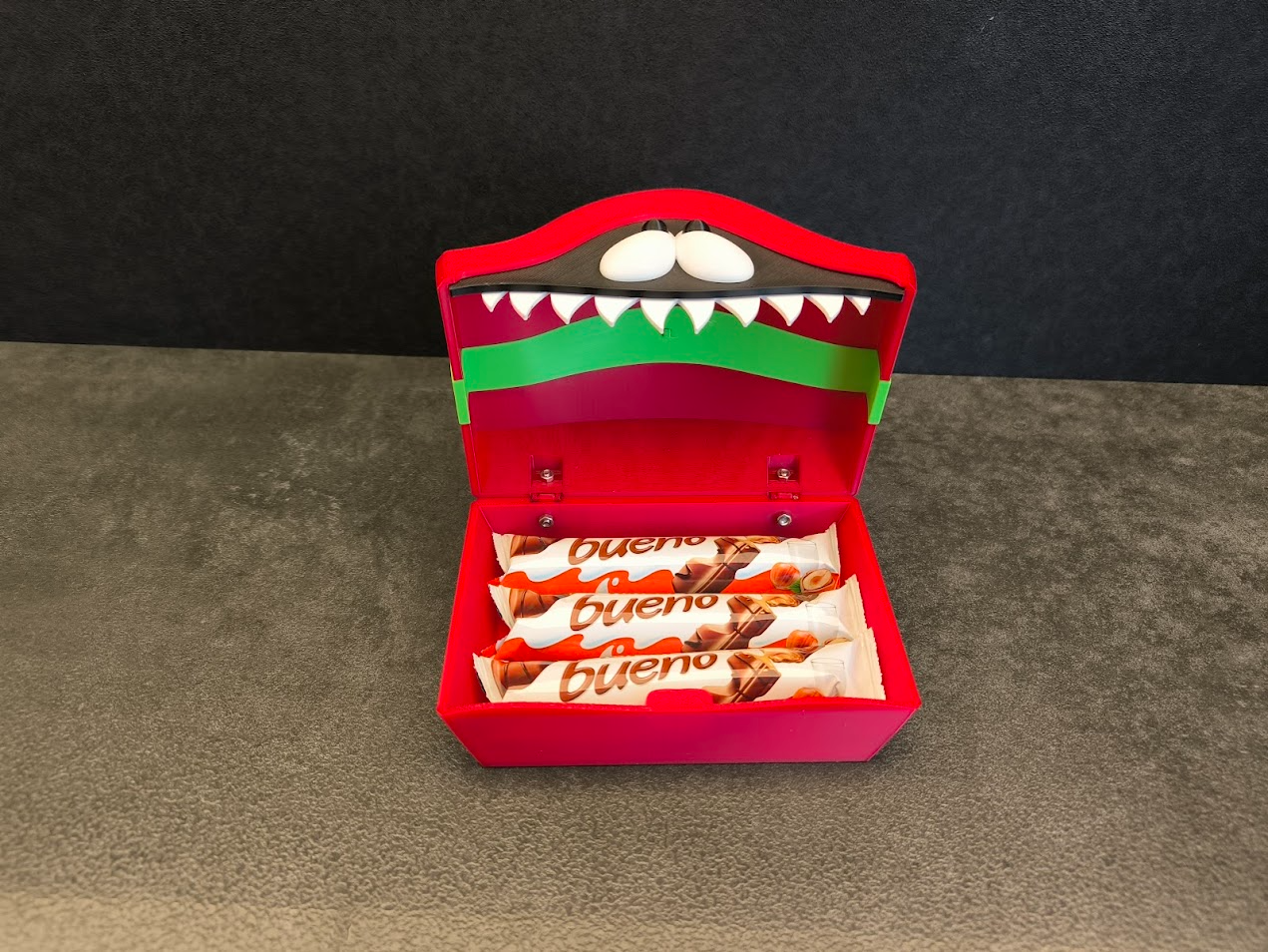 Cute Gift Box With Eyes and Teeth