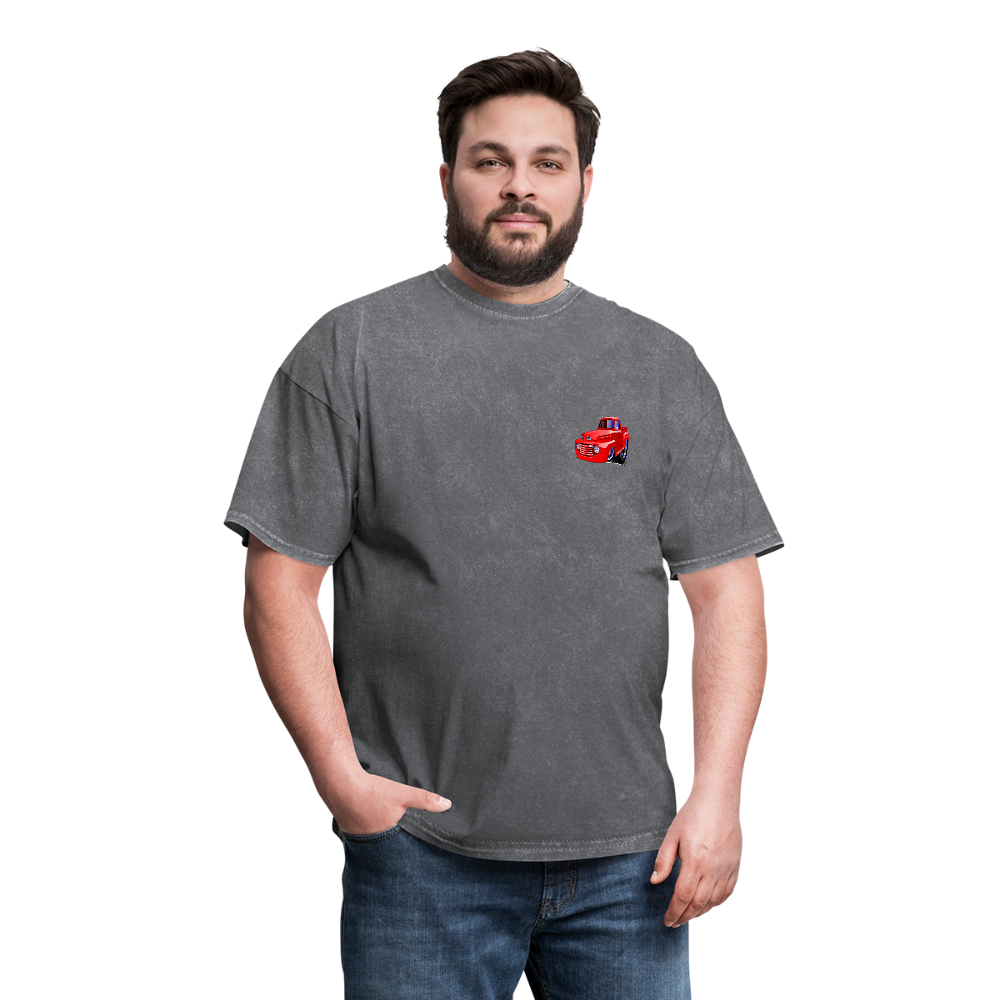 Old Red Truck Version B Men's T-Shirt - mineral charcoal gray