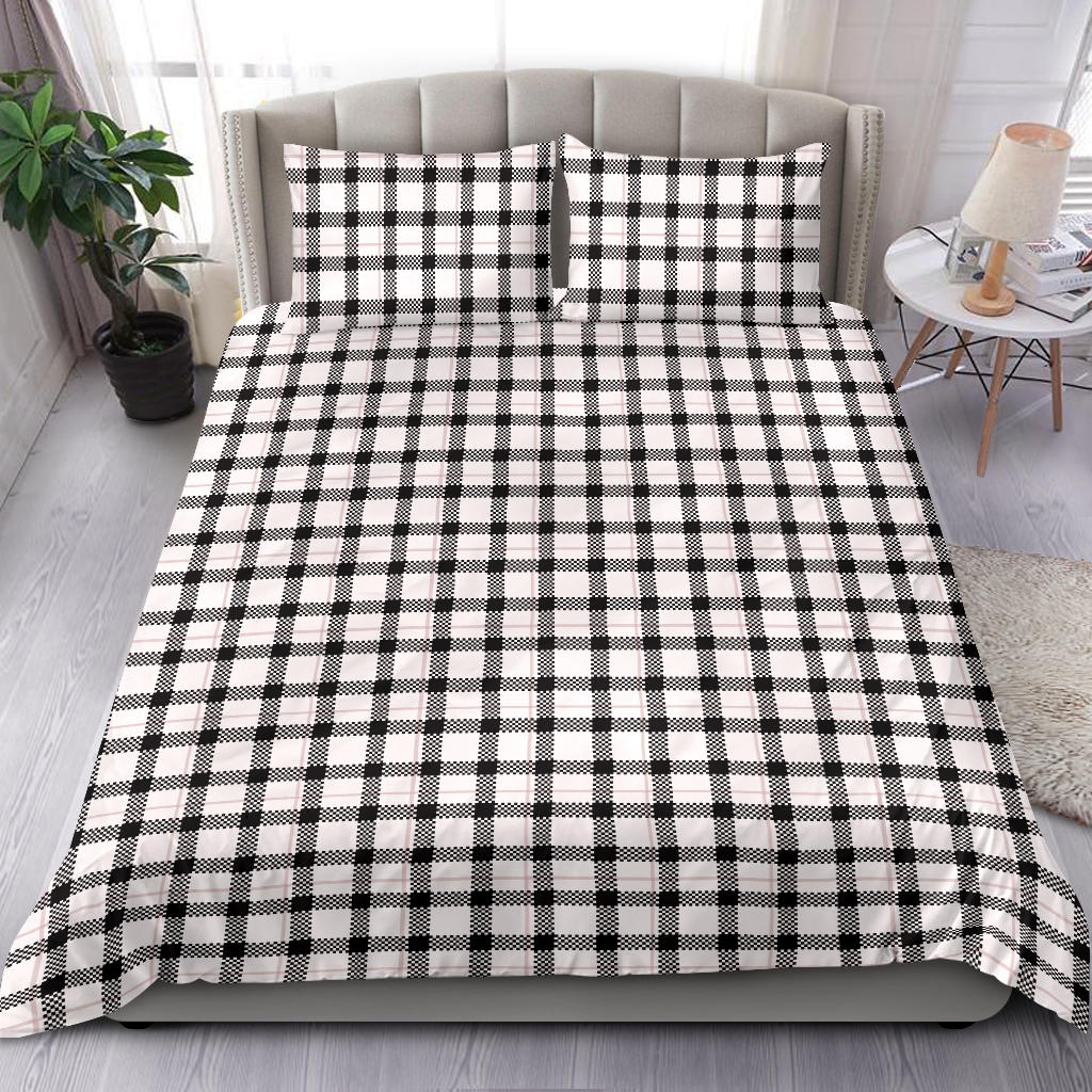 Black and White with Pink Plaid Print Bedding Set