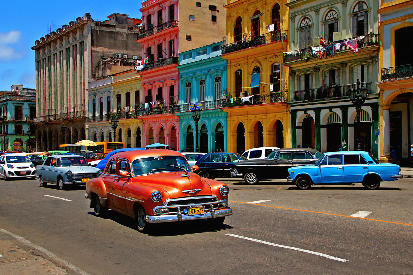 Old Retro Car in Havana Cuba Wall Mural