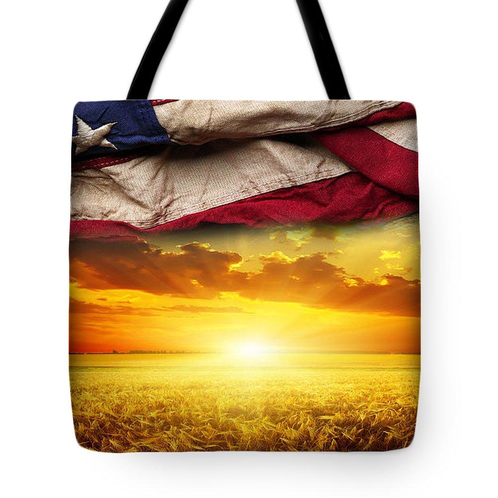American Flag Harvest Sunset - Tote Bag