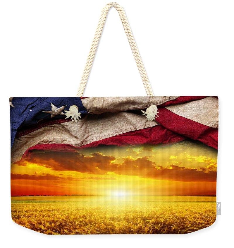 American Flag Harvest Sunset - Weekender Tote Bag
