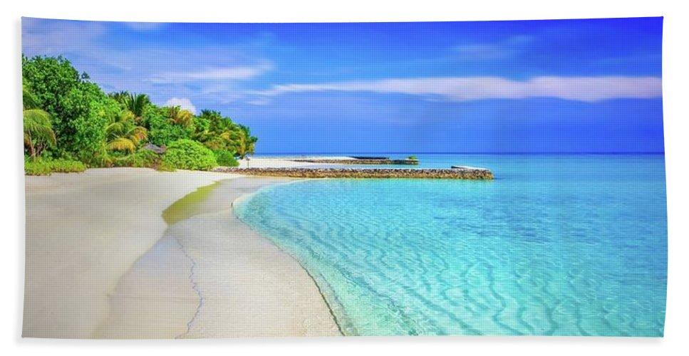 Blue Sky Beach - Bath Towel