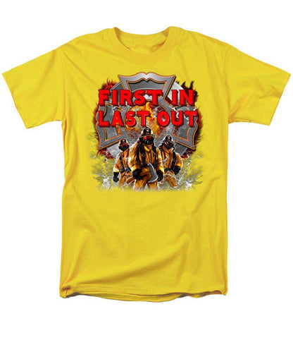 First In Last Out - Men's T-Shirt  (Regular Fit)