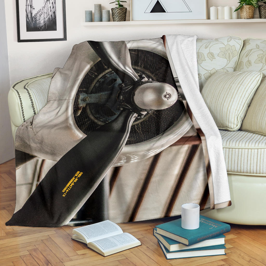Airplane Propeller Version B Premium Blanket