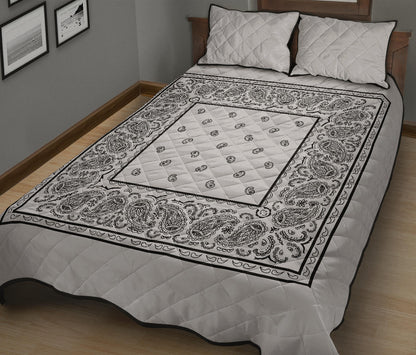 Silver Gray Bandana Bed Quilts with Shams