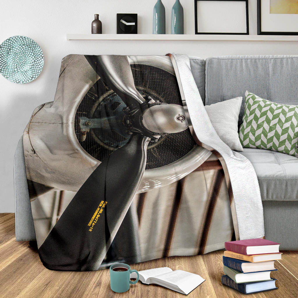 Airplane Propeller Version B Premium Blanket