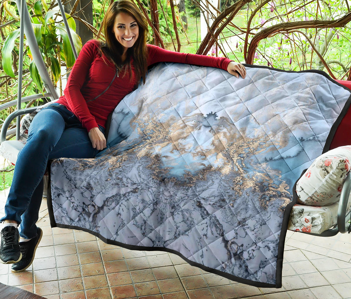 Baby Blue Liquid Gold Quilt