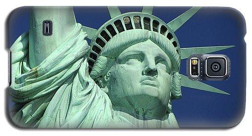 Statue Of Liberty Close - Phone Case