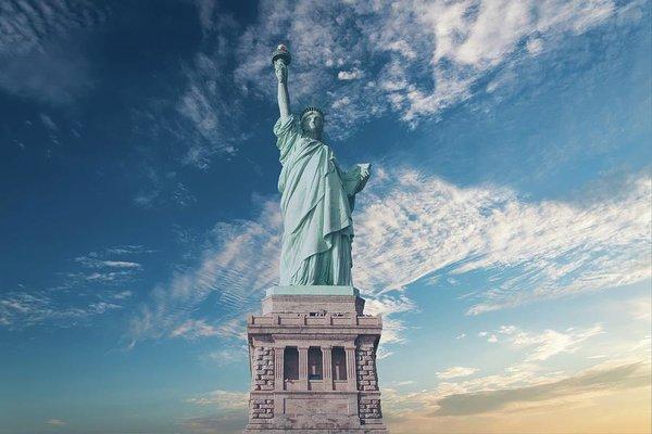 Statue Of Liberty - Art Print