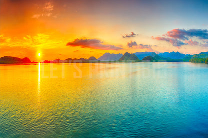 Beautiful Wallpaper Sunset on Water Wallpaper Mural proof